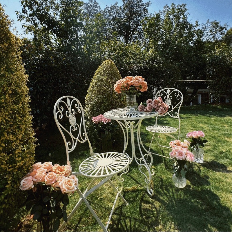 Mesa e Cadeiras de Ferro Vinta - Outdoor Furniture Vintage avaliação e preço