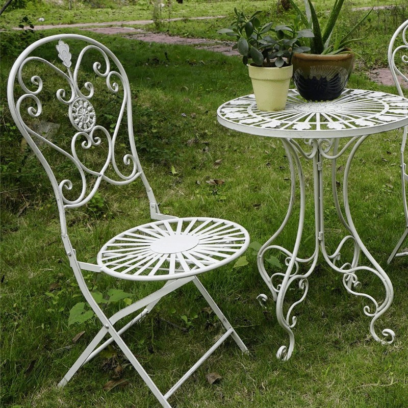 Mesa e Cadeiras de Ferro Vinta - Outdoor Furniture Vintage avaliação e preço