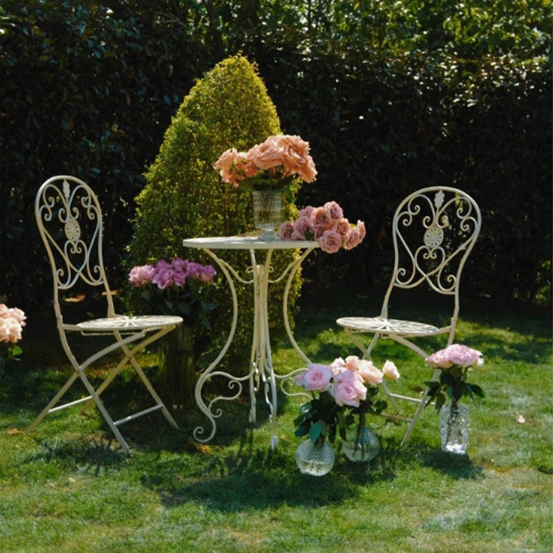 Mesa e Cadeiras de Ferro Vinta - Outdoor Furniture Vintage avaliação e preço
